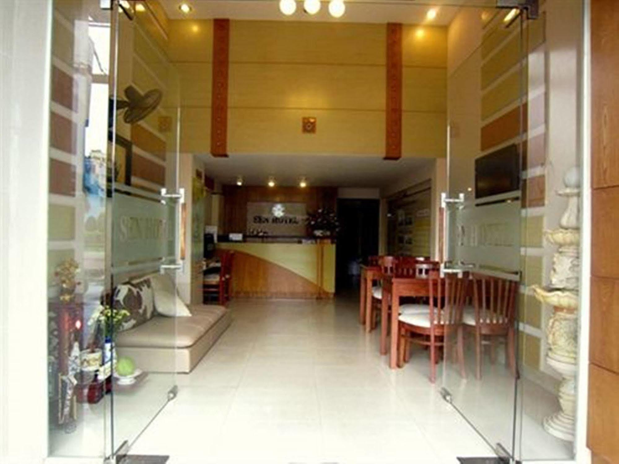Sen Sai Gon Hotel - Ben Thanh Market Хошимин Экстерьер фото